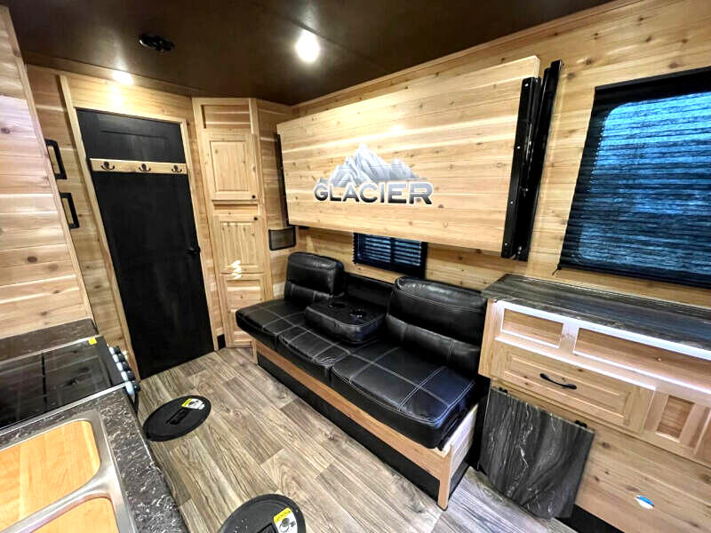 Glacier 22 RV Explorer  2024 Glacier 22 RV Explorer  2024