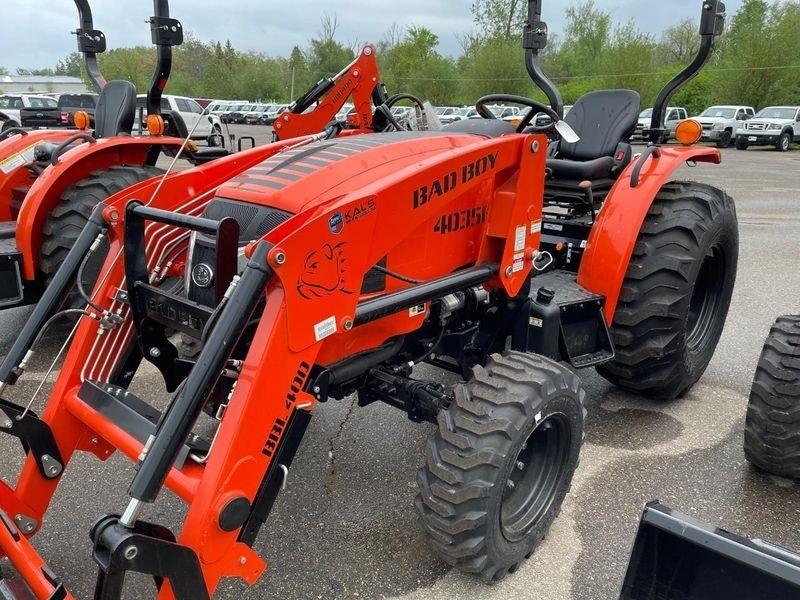 Bad Boy Tractors 4035H with Loader  2024