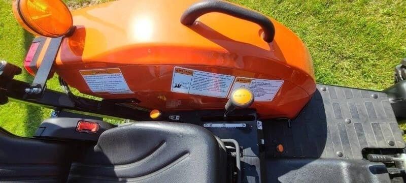 Bad Boy Tractors 4035H with Loader  2024