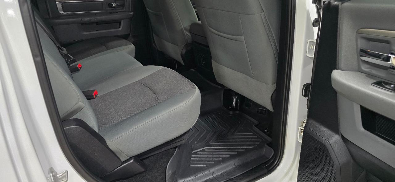 RAM 1500 SLT Crew Cab SWB 4WD 2015