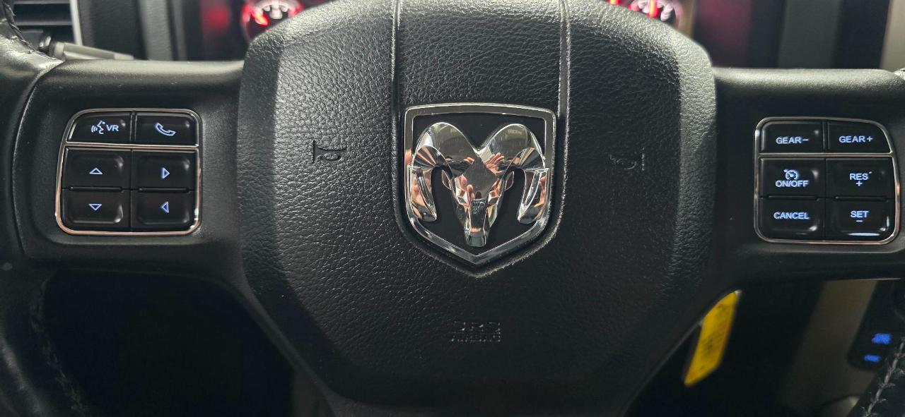 RAM 1500 SLT Crew Cab SWB 4WD 2015