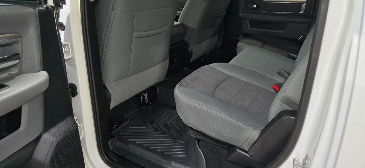 RAM 1500 SLT Crew Cab SWB 4WD 2015