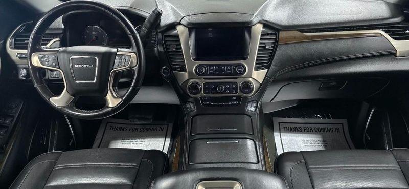 GMC Yukon Denali 4WD 2018