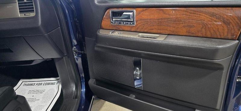Lincoln Navigator L 4WD 2013