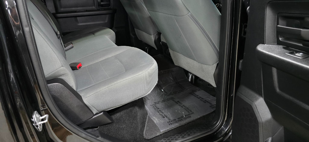 RAM 2500 Tradesman Crew Cab SWB 4WD 2016