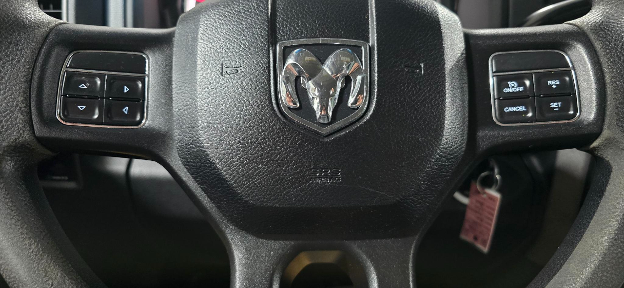 RAM 2500 Tradesman Crew Cab SWB 4WD 2016