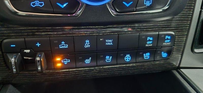 RAM 1500 Longhorn Crew Cab SWB 4WD 2016