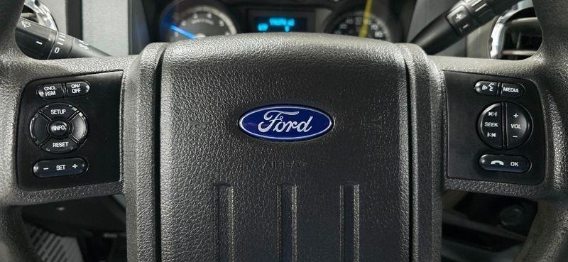 Ford F-250 SD XLT Crew Cab Short Bed 4WD 2016