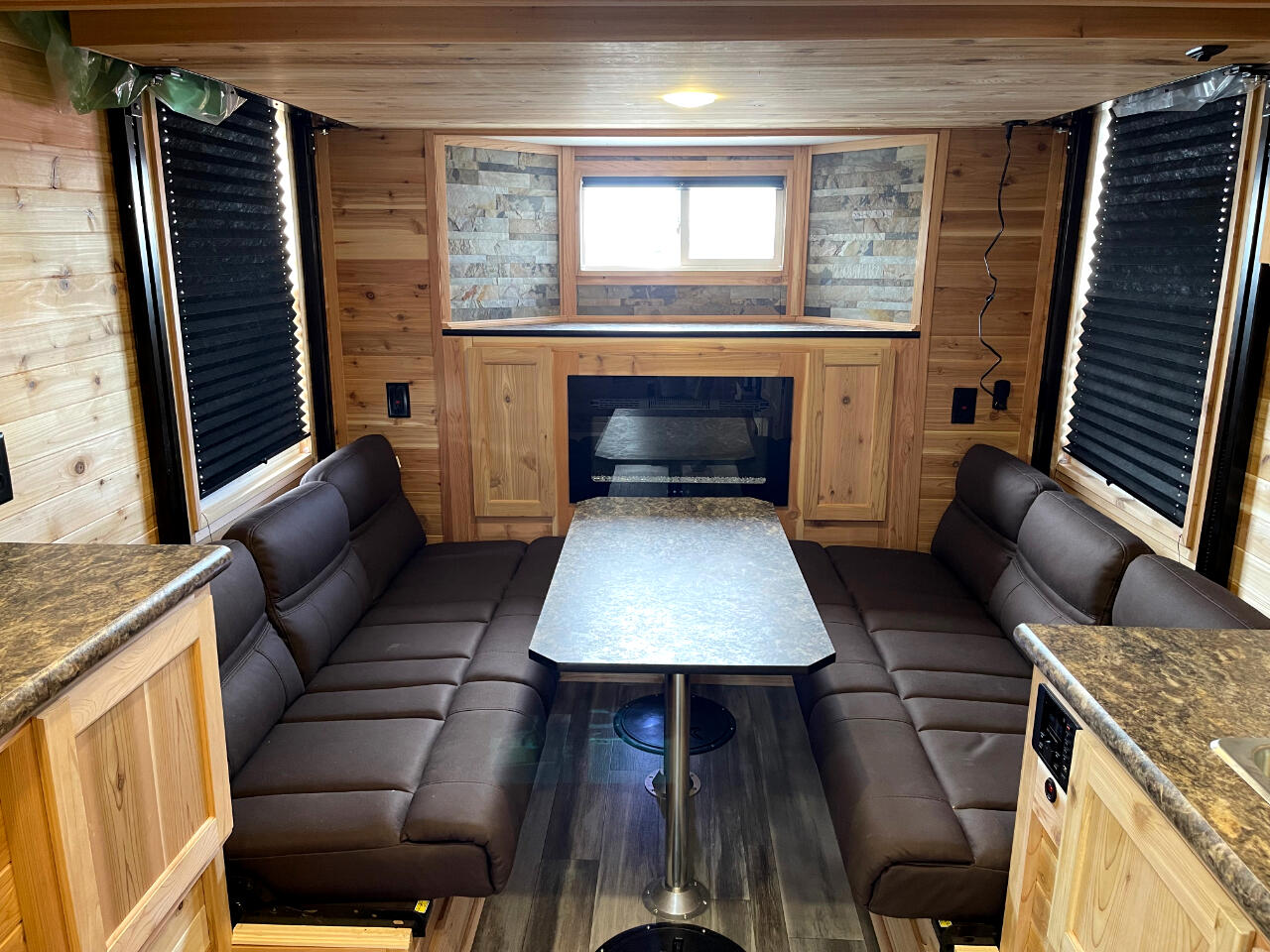 Ice Castle 8x17 Itasca ZR-17  2026 Ice Castle 8x17 Itasca ZR-17  2026