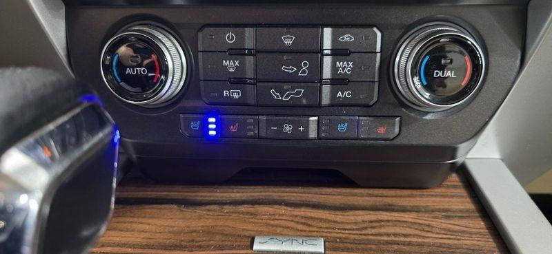 Ford F-150 Lariat SuperCrew 5.5-ft. Bed 4WD 2015