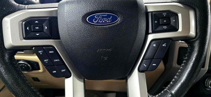 Ford F-150 Lariat SuperCrew 5.5-ft. Bed 4WD 2015