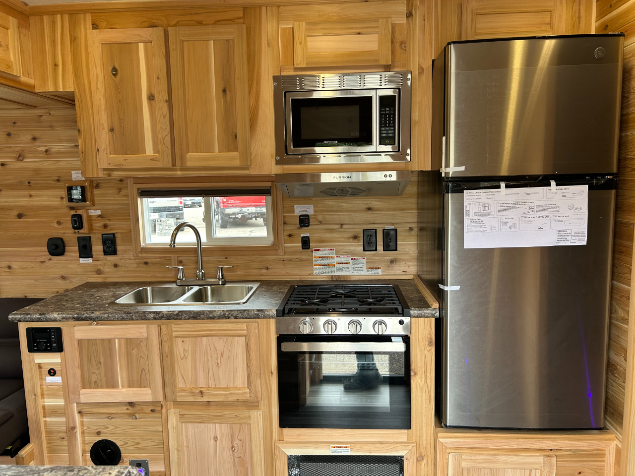 Ice Castle 8x17 Itasca ZR-17  2026 Ice Castle 8x17 Itasca ZR-17  2026