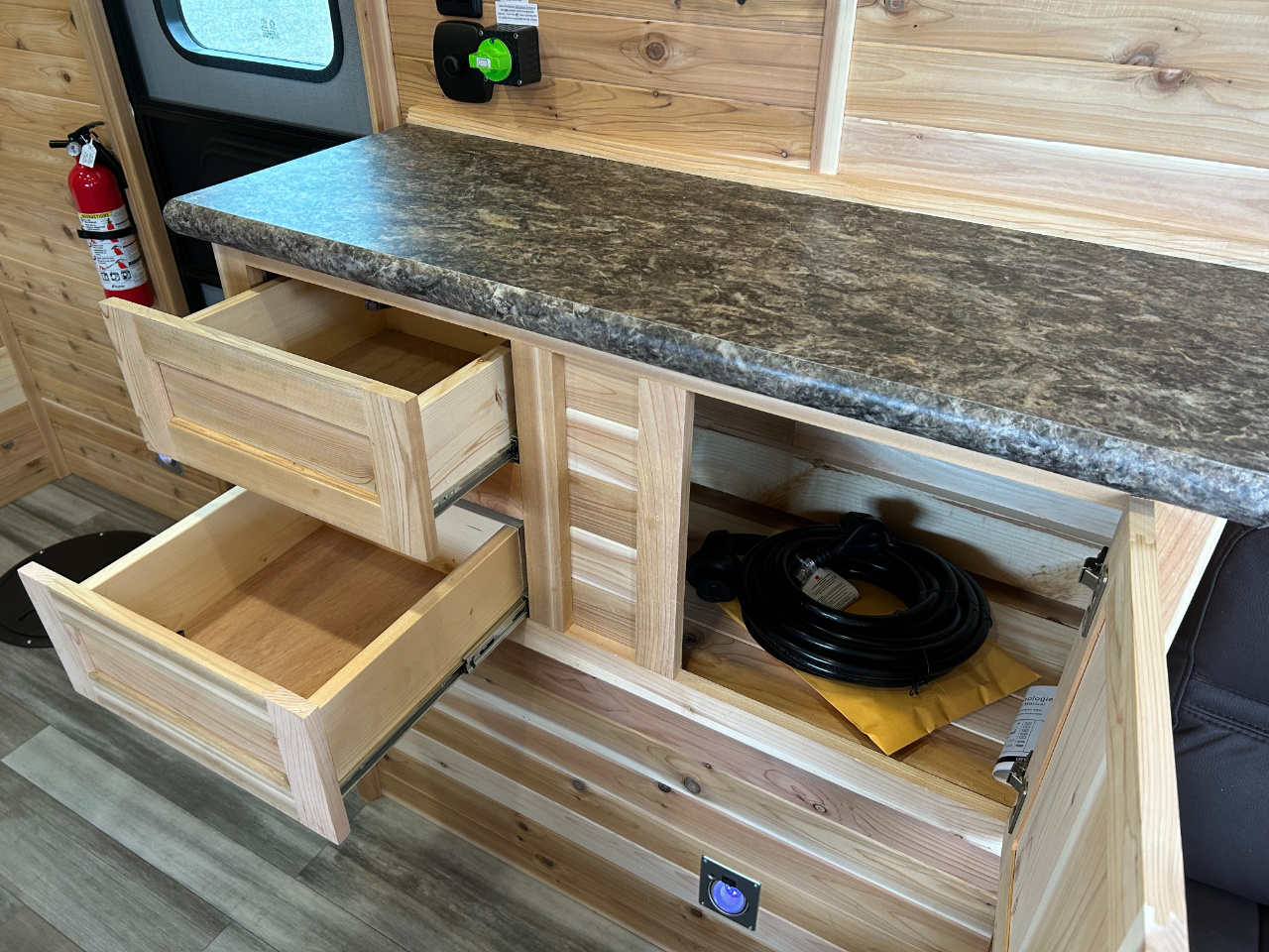 Ice Castle 8x17 Itasca ZR-17  2026 Ice Castle 8x17 Itasca ZR-17  2026