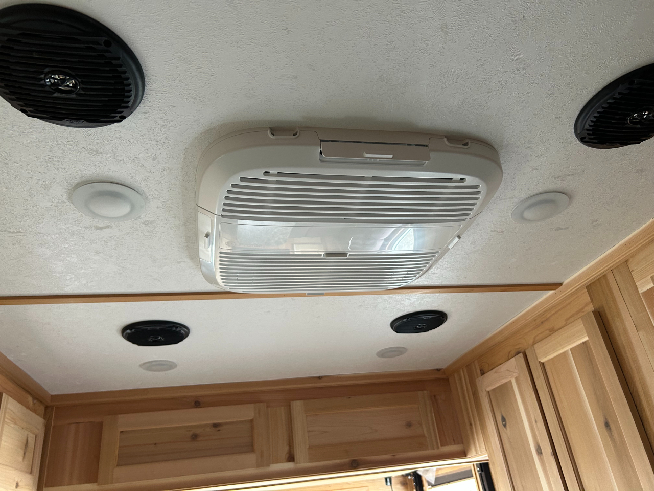 Ice Castle 8x17 Itasca ZR-17  2026 Ice Castle 8x17 Itasca ZR-17  2026