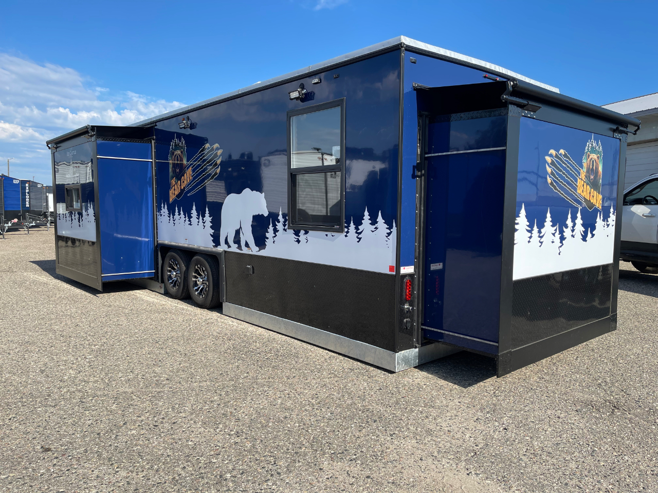 Ice Castle 8x26V Bear Cave  2026 Ice Castle 8x26V Bear Cave  2026