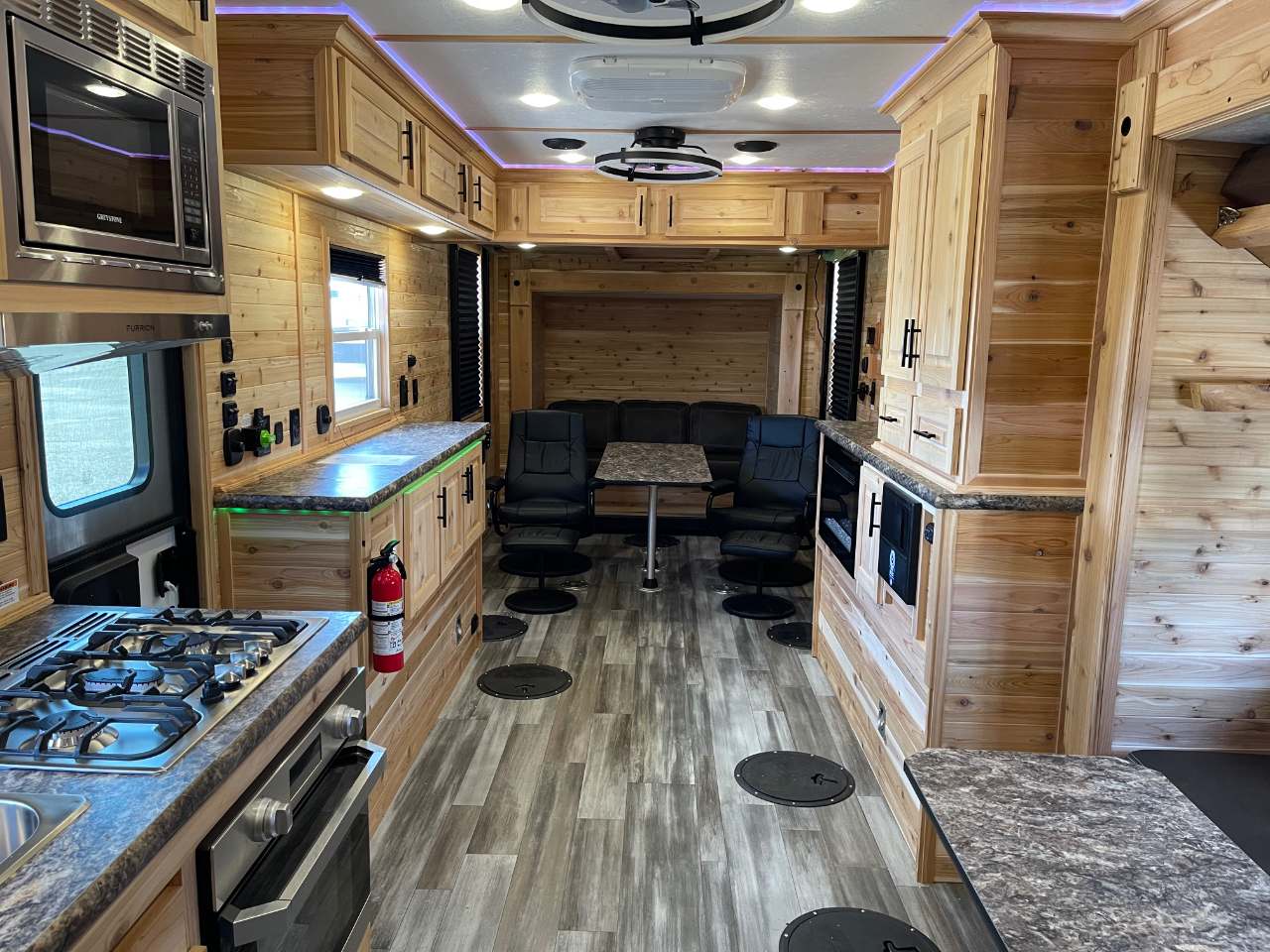 Ice Castle 8x26V Bear Cave  2026 Ice Castle 8x26V Bear Cave  2026