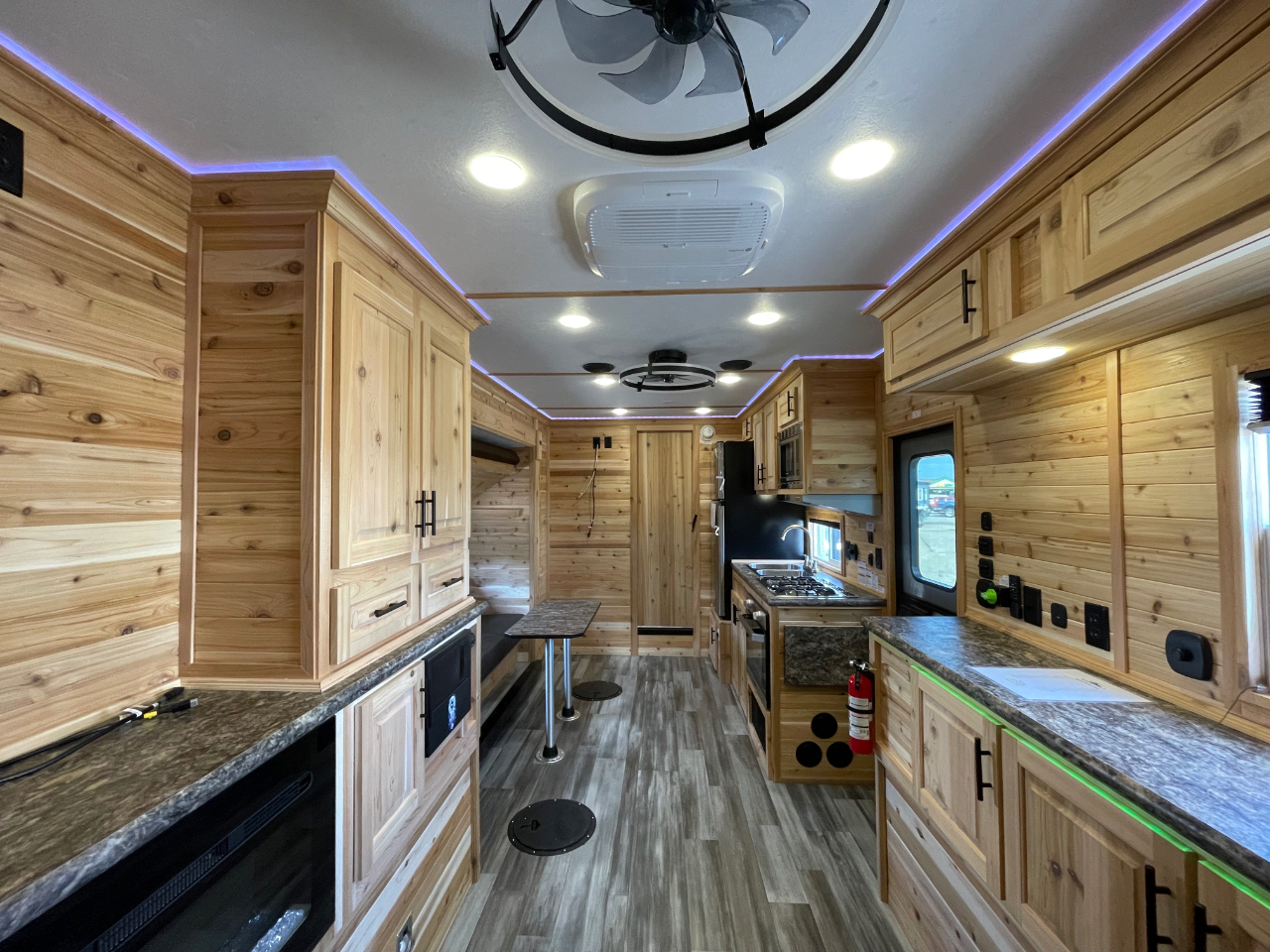 Ice Castle 8x26V Bear Cave  2026 Ice Castle 8x26V Bear Cave  2026