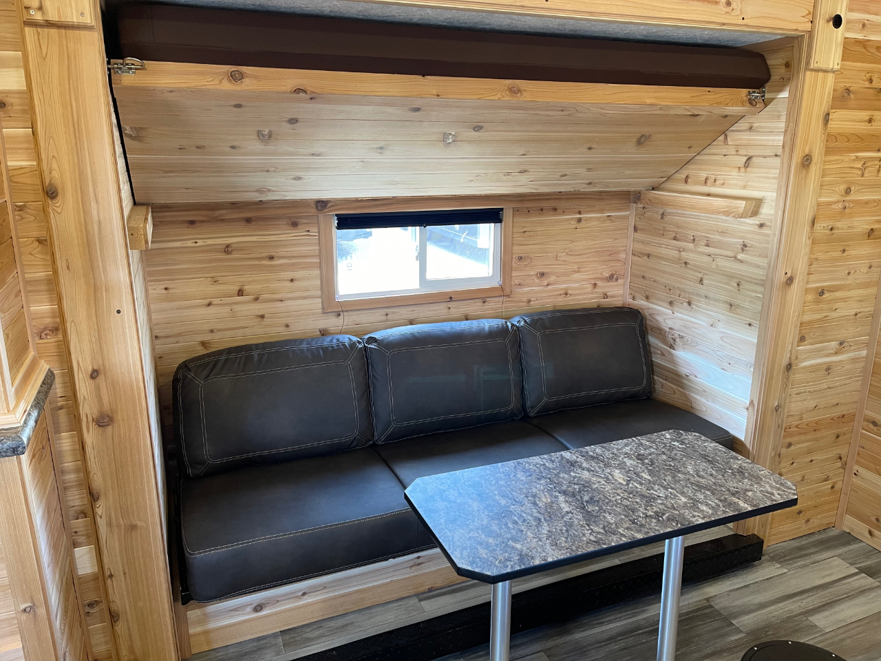 Ice Castle 8x26V Bear Cave  2026 Ice Castle 8x26V Bear Cave  2026