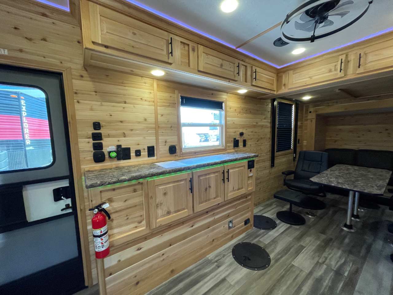 Ice Castle 8x26V Bear Cave  2026 Ice Castle 8x26V Bear Cave  2026