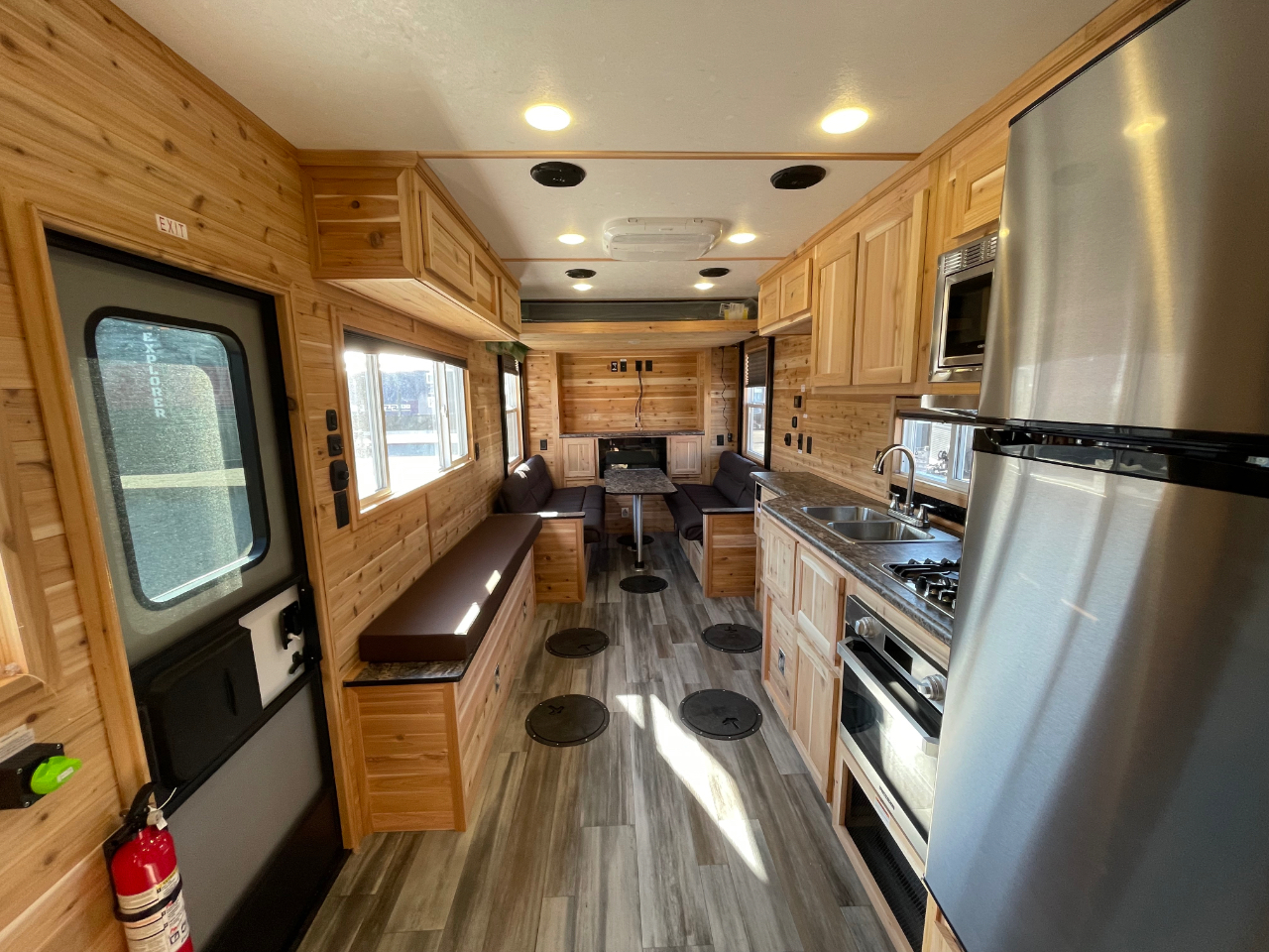 Ice Castle 8x21 Itasca ZR-21  2026 Ice Castle 8x21 Itasca ZR-21  2026