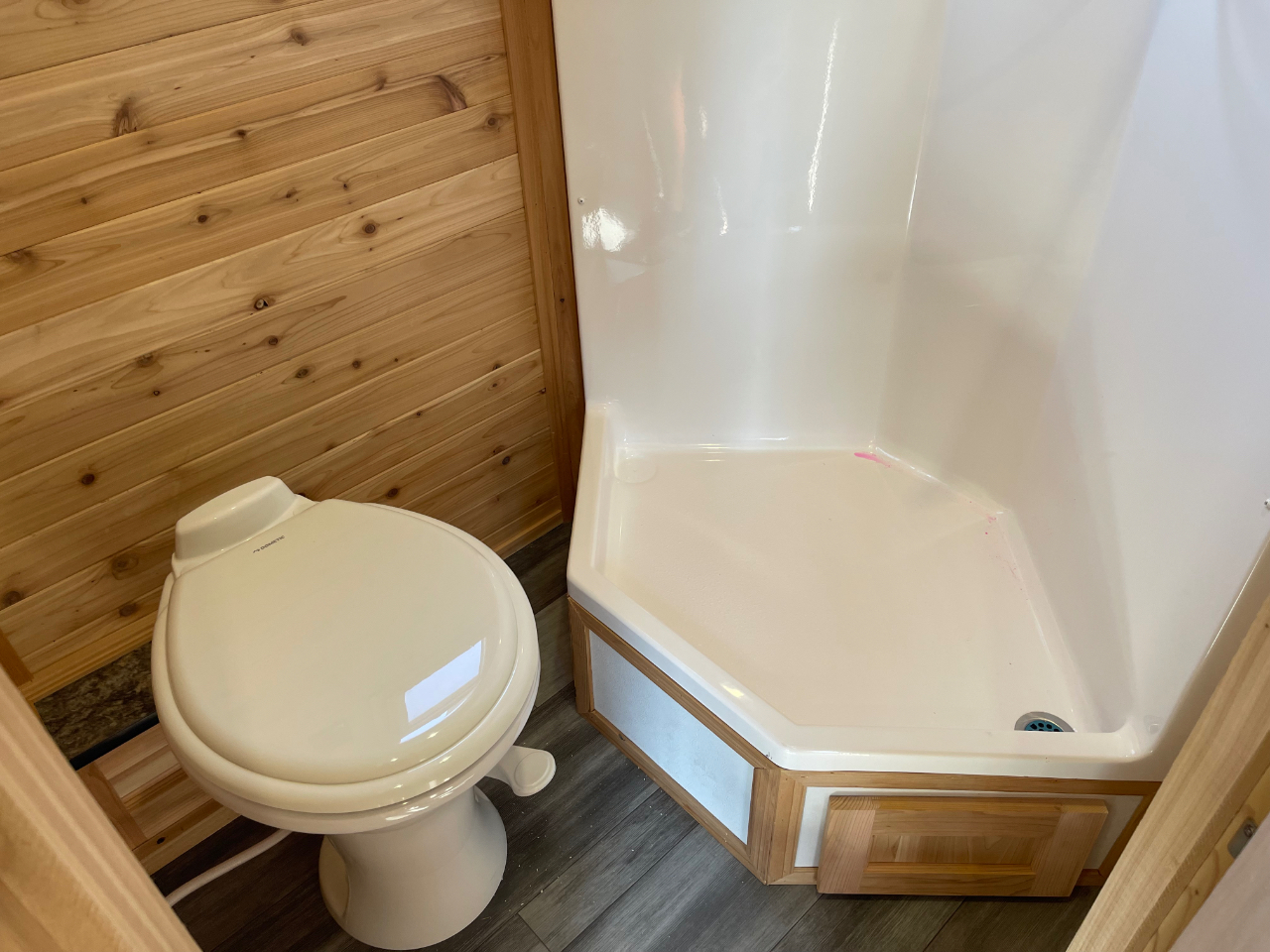 Ice Castle 8x21 Itasca ZR-21  2026 Ice Castle 8x21 Itasca ZR-21  2026