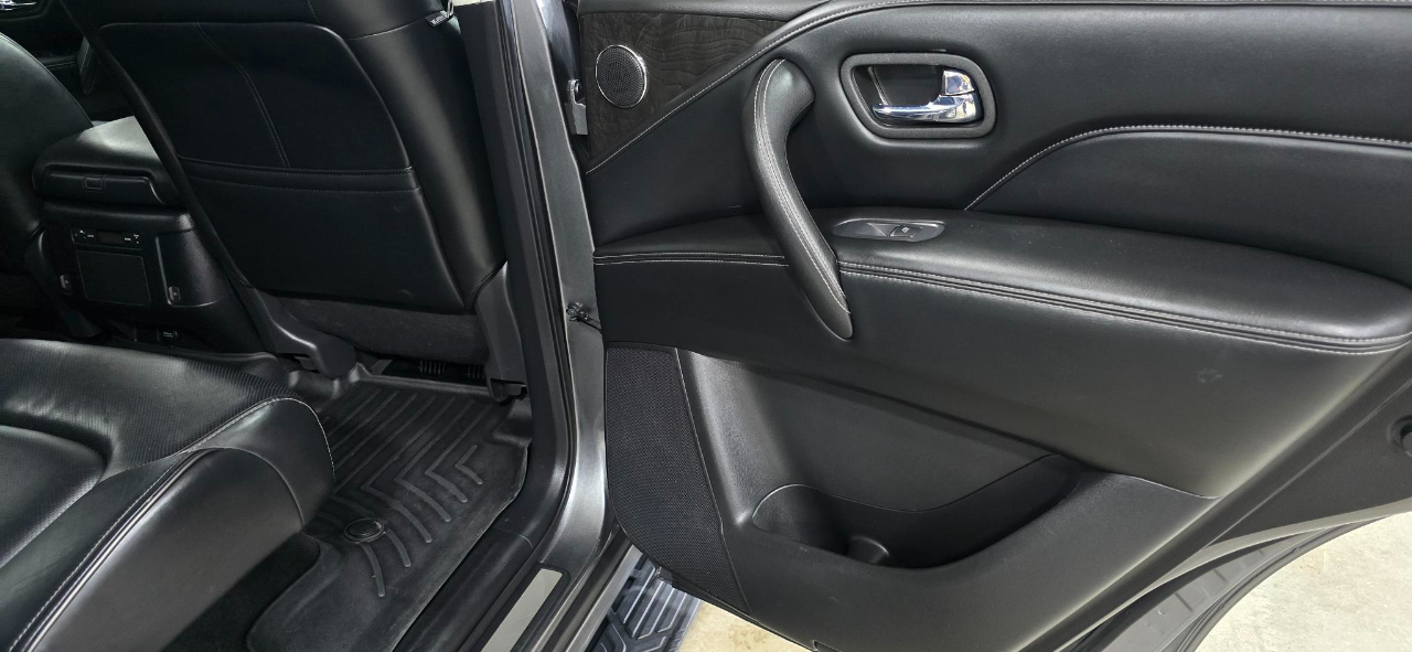 Infiniti QX80 LUXE 4WD 2021