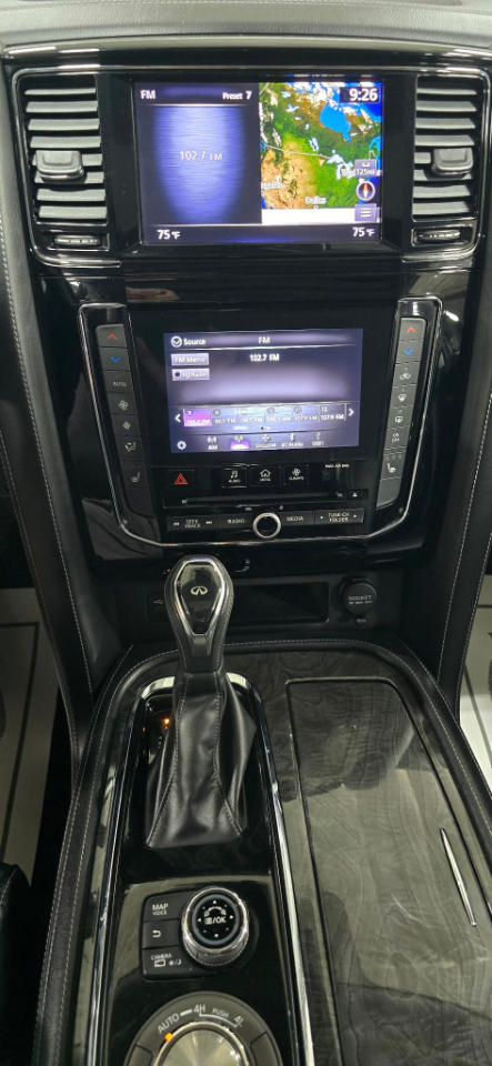 Infiniti QX80 LUXE 4WD 2021