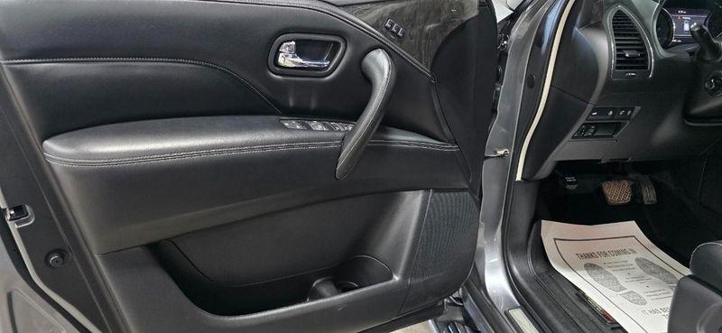 Infiniti QX80 LUXE 4WD 2021