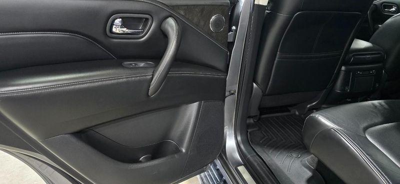 Infiniti QX80 LUXE 4WD 2021