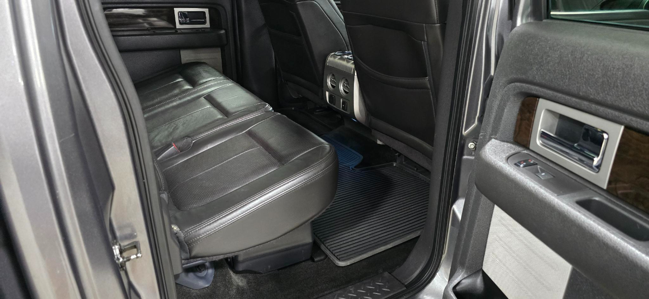 Ford F-150 Platinum SuperCrew 5.5-ft. Bed 4WD 2014 Ford F-150 Platinum SuperCrew 5.5-ft. Bed 4WD 2014