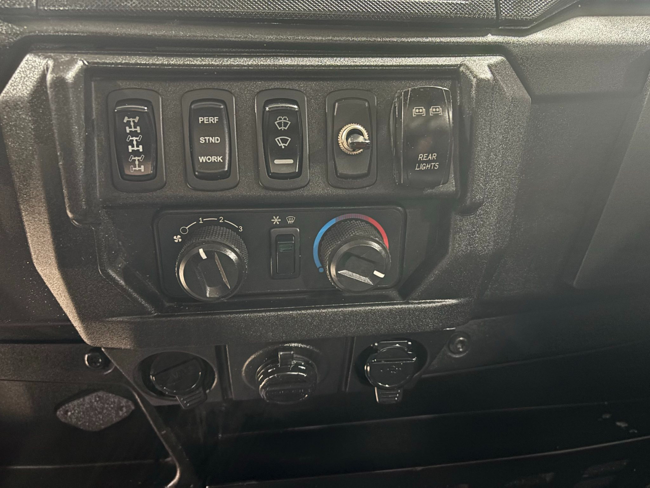 Polaris Ranger XP 1000 Northstar Ultimate Ride Command EPS  2024 Polaris Ranger XP 1000 Northstar Ultimate Ride Command EPS  2024