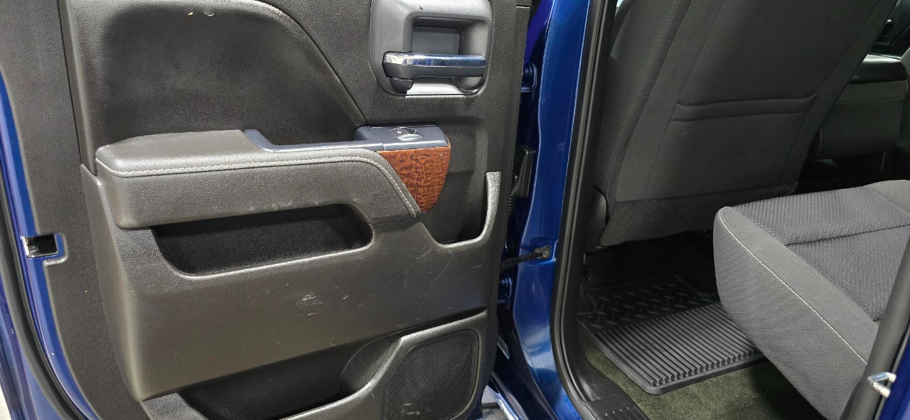 GMC Sierra 1500 SLE Double Cab 4WD 2017 GMC Sierra 1500 SLE Double Cab 4WD 2017