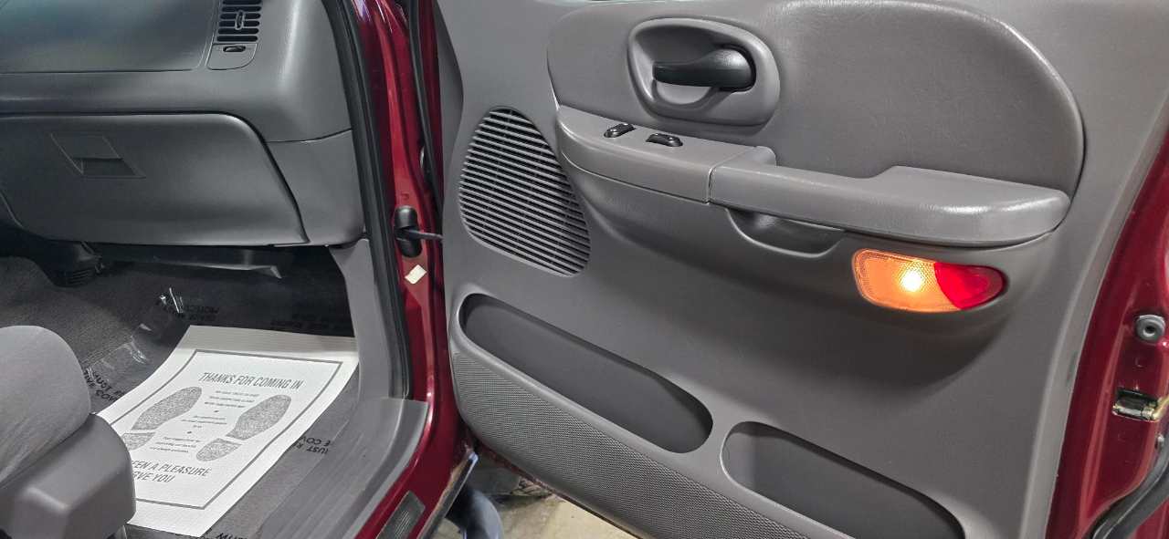 Ford F-150 XLT SuperCrew Short Bed 4WD 2003 Ford F-150 XLT SuperCrew Short Bed 4WD 2003