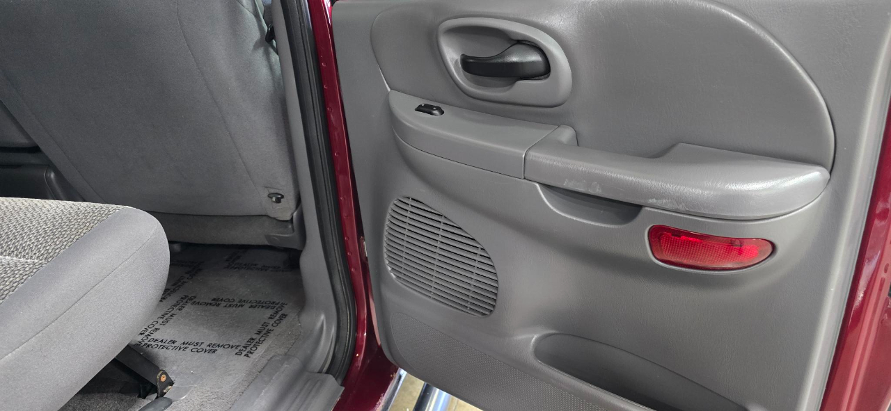 Ford F-150 XLT SuperCrew Short Bed 4WD 2003