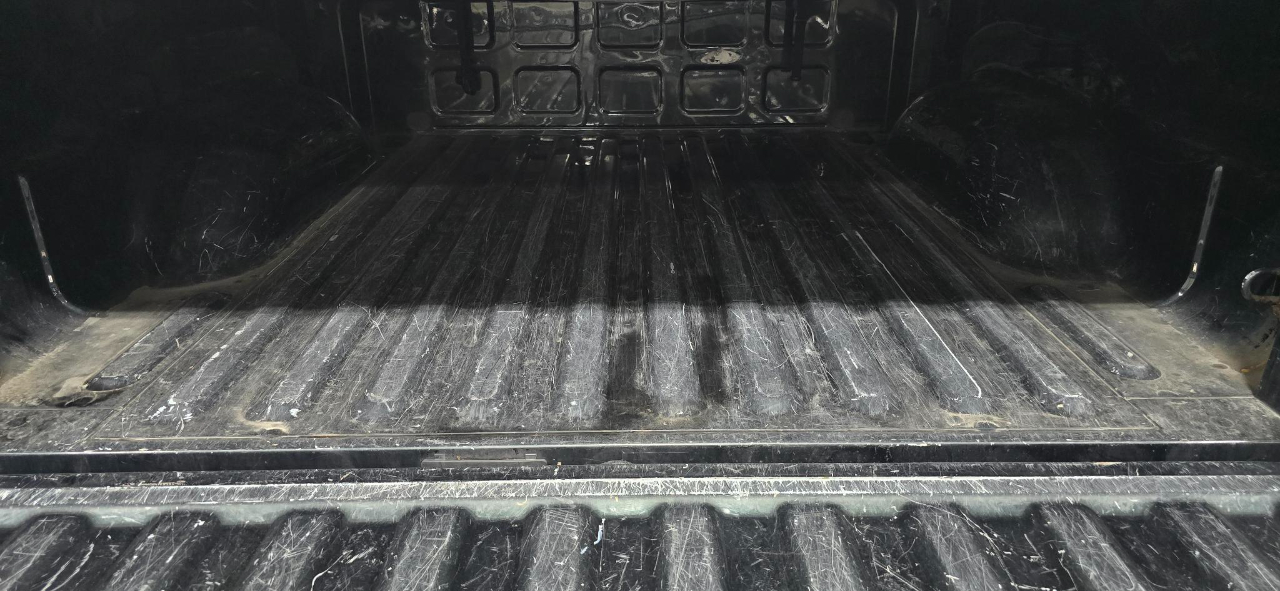 RAM 1500 Big Horn 4x4 Crew Cab 5'7" Box 2017 RAM 1500 Big Horn 4x4 Crew Cab 5'7" Box 2017