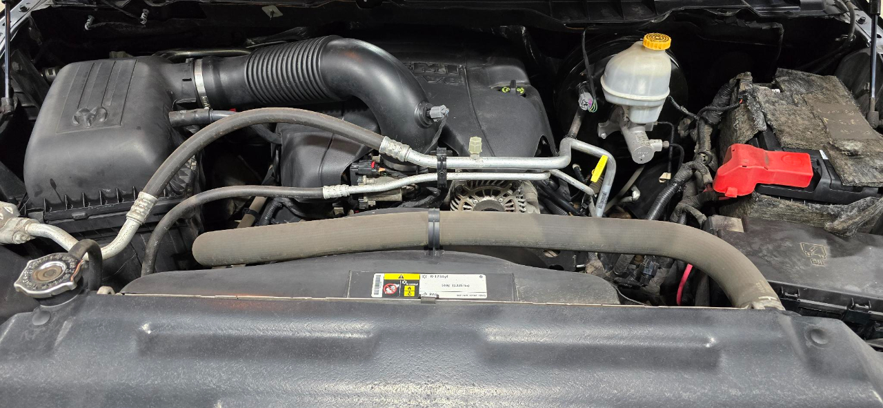 RAM 1500 Big Horn 4x4 Crew Cab 5'7" Box 2017 RAM 1500 Big Horn 4x4 Crew Cab 5'7" Box 2017