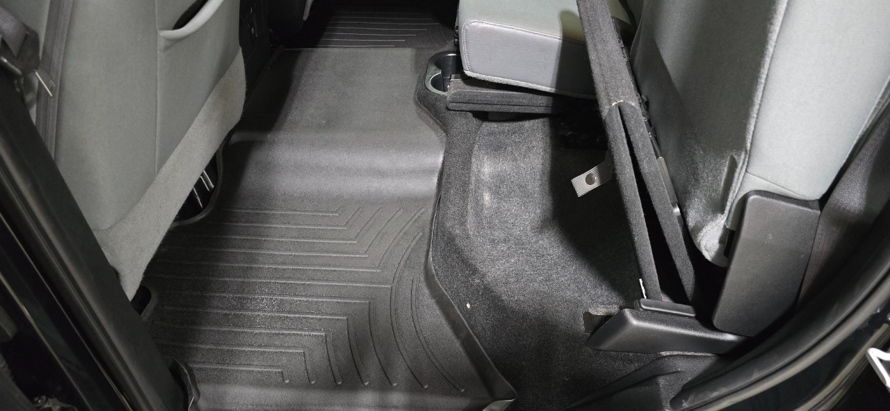 RAM 1500 Big Horn 4x4 Crew Cab 5'7" Box 2017 RAM 1500 Big Horn 4x4 Crew Cab 5'7" Box 2017