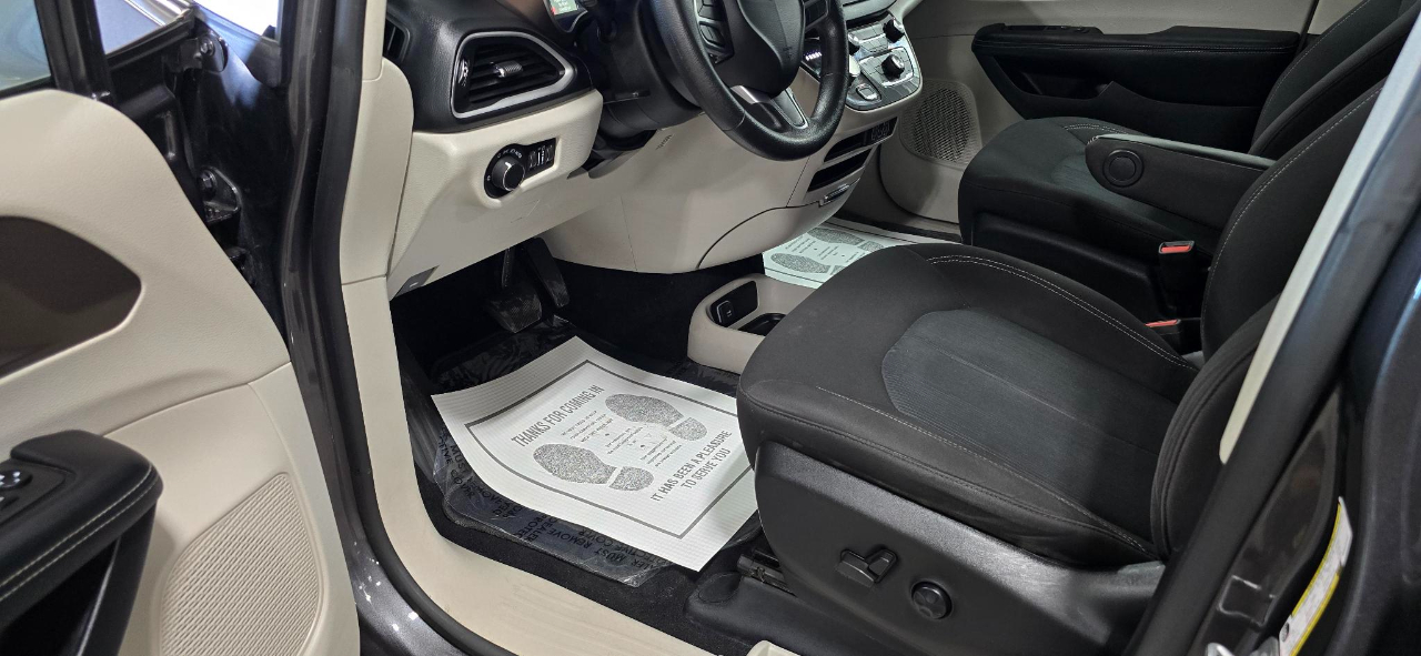 Chrysler Voyager LX 2021 Chrysler Voyager LX 2021