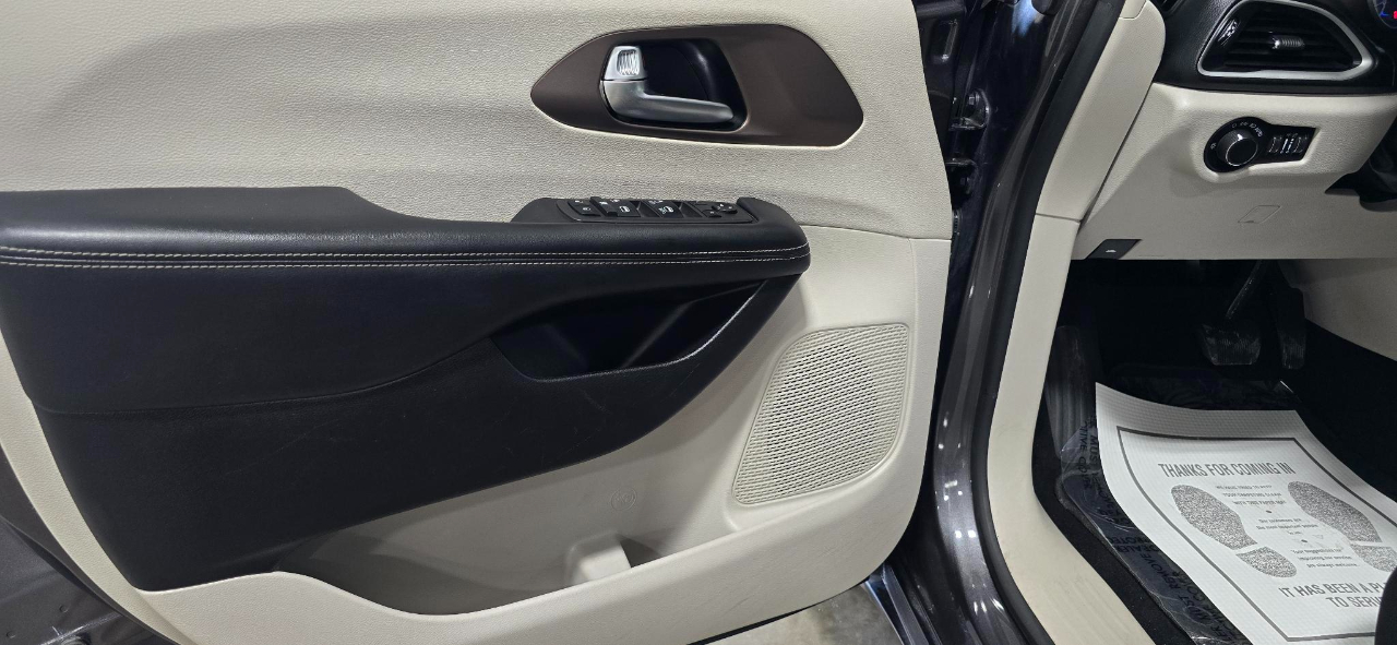 Chrysler Voyager LX 2021 Chrysler Voyager LX 2021