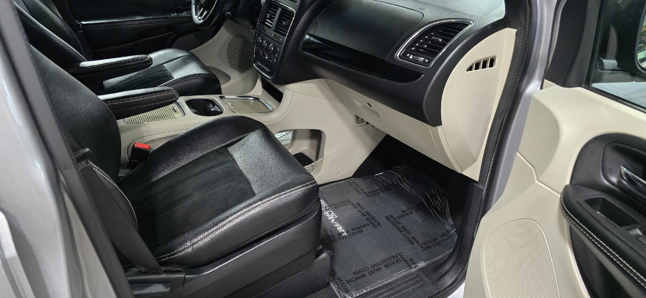 Dodge Grand Caravan SXT 2017 Dodge Grand Caravan SXT 2017