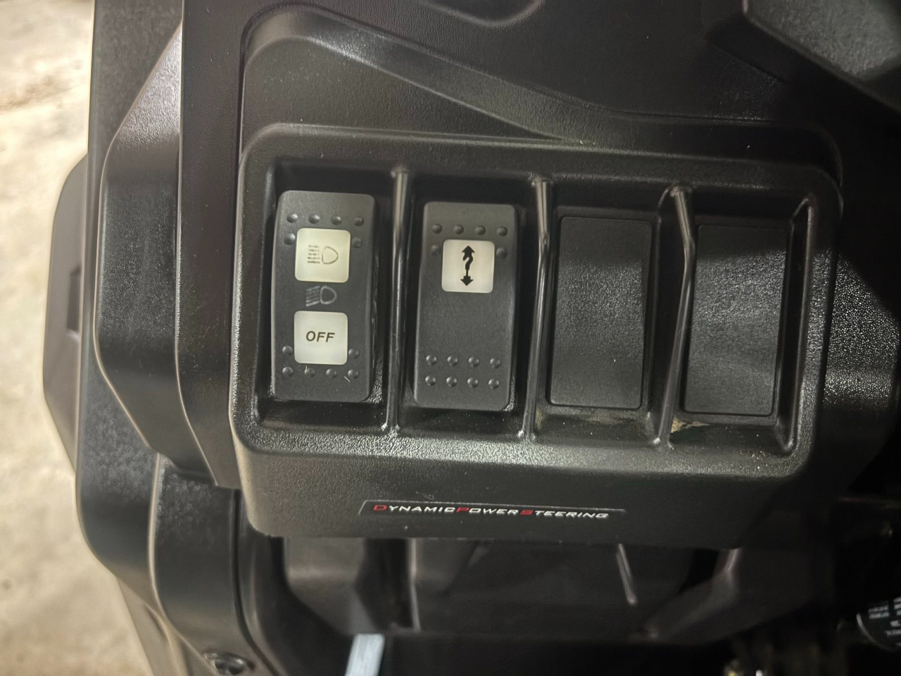 Can-Am Defender Limited Cab HD10  2021