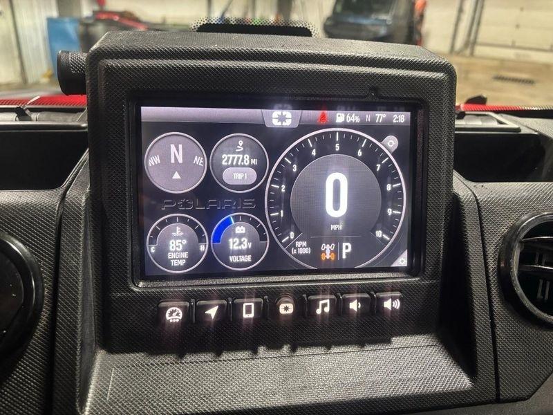 Polaris Ranger XP 1000 Northstar Ultimate Ride Command EPS  2025