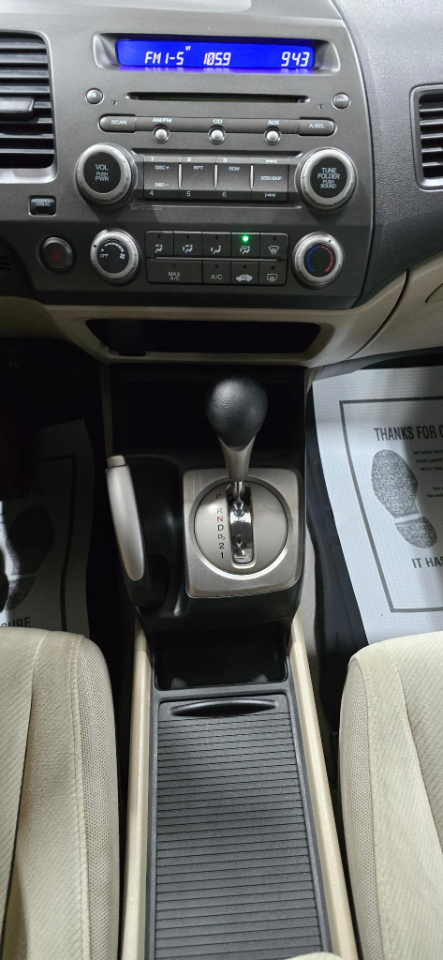 Honda Civic LX Sedan 5-Speed AT 2009