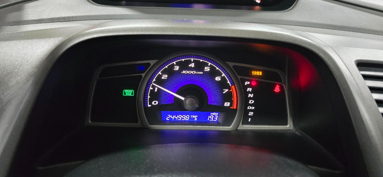 Honda Civic LX Sedan 5-Speed AT 2009