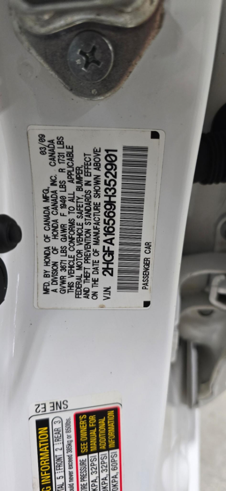 Honda Civic LX Sedan 5-Speed AT 2009