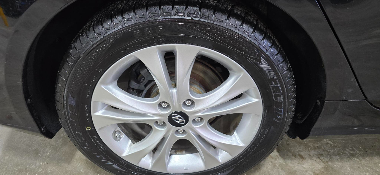 Hyundai Sonata Limited Auto 2011