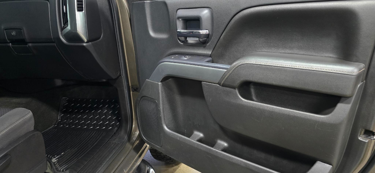 Chevrolet Silverado 2500HD LT Crew Cab Long Box 4WD 2015