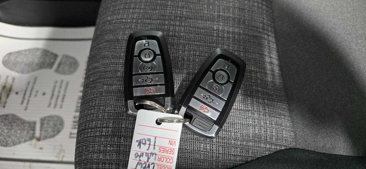 Ford F-150 XLT 4WD SuperCrew 5.5' Box 2023