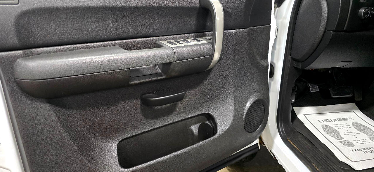 Chevrolet Silverado 2500HD Work Truck Ext. Cab Std. Box 4WD 2008