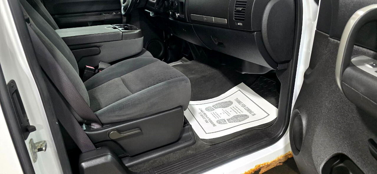 Chevrolet Silverado 2500HD Work Truck Ext. Cab Std. Box 4WD 2008